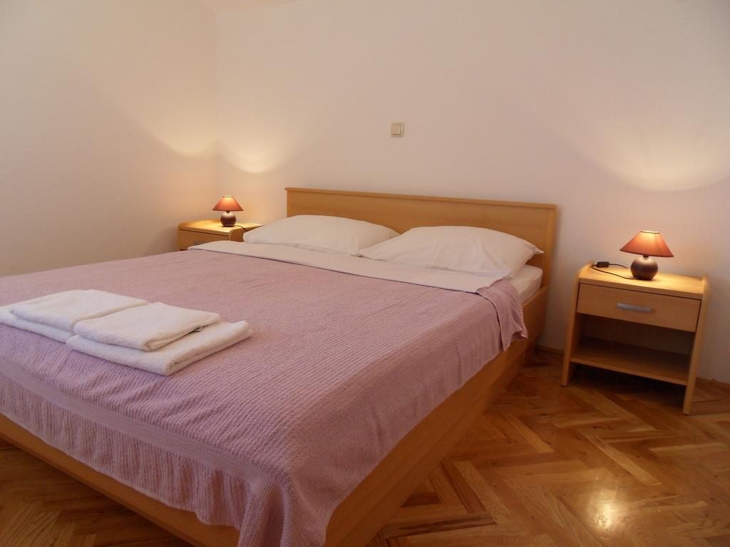 Apartments Petricevic 2 セルツェ エクステリア 写真