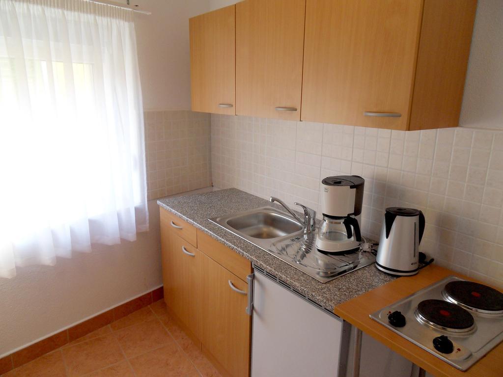 Apartments Petricevic 2 セルツェ エクステリア 写真