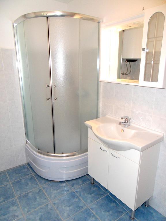 Apartments Petricevic 2 セルツェ エクステリア 写真